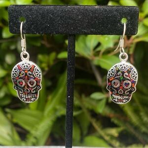 NWOT New Black/Red Skull "Day of the Dead” Dia de Los Muertos Earrings Halloween